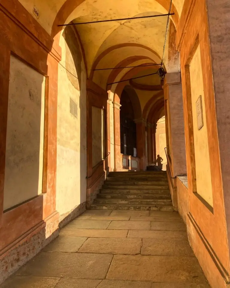 portici san luca bologna